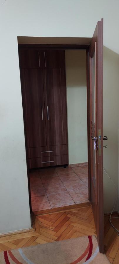 Апартаменти Apartament Gara Mica Арад Екстер'єр фото